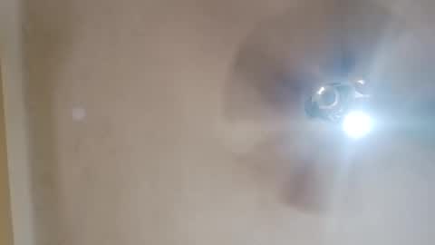 Snapshot of modelo_web18 chatting on November 16, 2025, 1:39 pm camilo online show from November 16, 2025, 1:39 pm