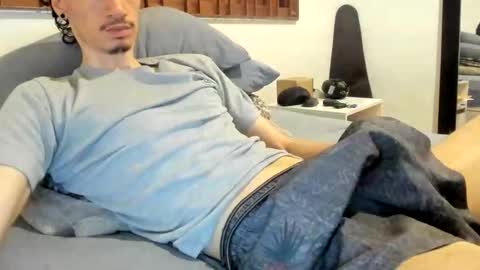 Snapshot of moderdelier chatting on March 31, 2026, 3:12 pm DigBreed online show from March 31, 2026, 3:12 pm