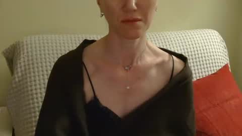 Aurora online show from April 9, 2026, 10:15 pm