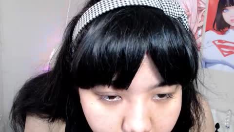 Molly online show from February 4, 2025, 6:36 am