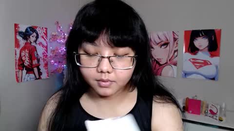 Molly online show from September 15, 2025, 4:12 am