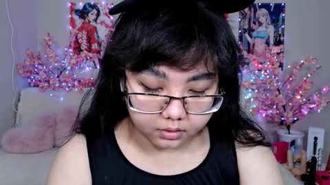 Snapshot of moertomlly chatting on March 27, 2026, 4:07 am Molly online show from March 27, 2026, 4:07 am