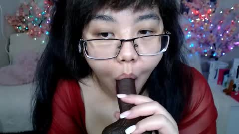 Snapshot of moertomlly chatting on April 6, 2026, 3:48 am Molly online show from April 6, 2026, 3:48 am