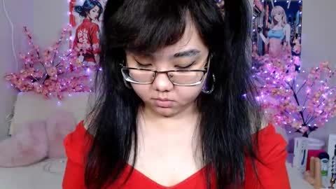 Snapshot of moertomlly chatting on April 11, 2026, 3:33 am Molly online show from April 11, 2026, 3:33 am