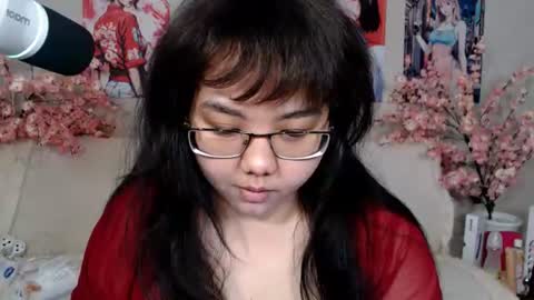 Molly online show from July 14, 2026, 4:28 am