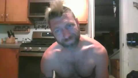 mohawklittle online show from May 27, 2026, 3:25 am