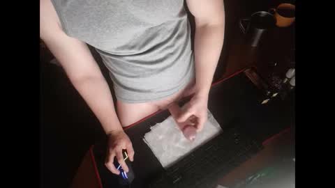 Snapshot of moisturizer777 chatting on January 8, 2025, 2:25 am moisturizer777 online show from January 8, 2025, 2:25 am