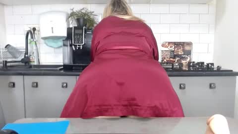 erika online show from March 2, 2025, 12:32 pm