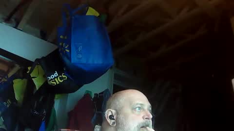 mojoe420 online show from April 3, 2026, 4:54 am