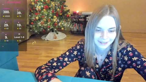 Molly Hunt online show from December 25, 2024, 7:03 am