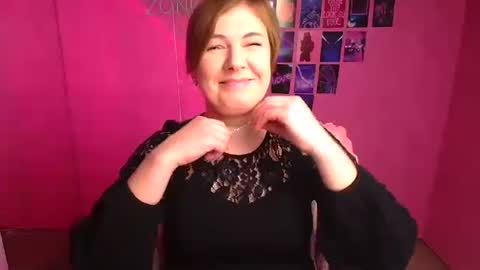 Molly online show from October 19, 2025, 11:55 am