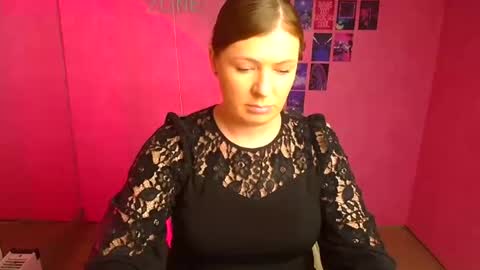 Molly online show from April 12, 2026, 11:37 am