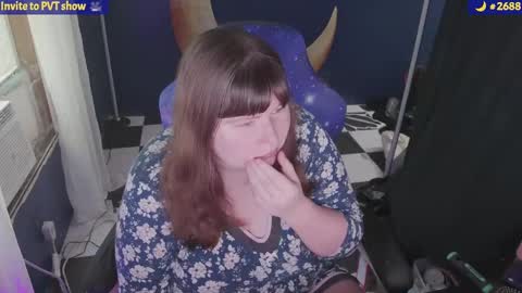 molly_moons online show from September 14, 2025, 8:41 pm