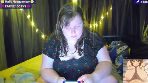 molly_moons online show from November 10, 2025, 10:09 pm