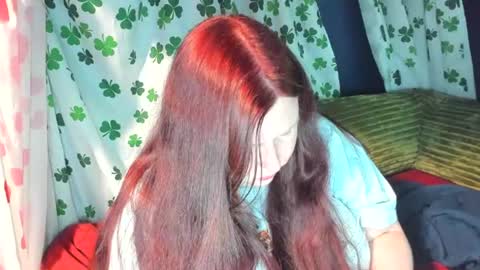 molly_moons online show from June 30, 2026, 1:23 pm