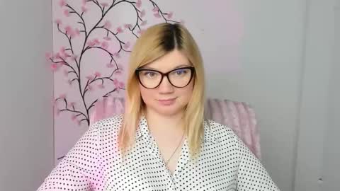 Molly online show from February 16, 2026, 12:45 pm