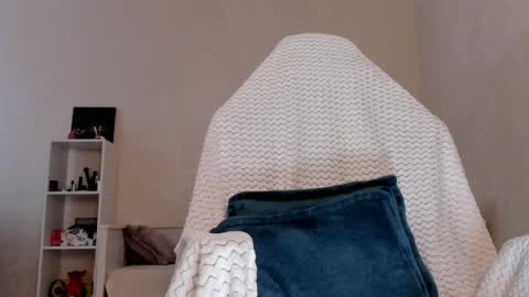 Molly online show from March 6, 2025, 7:14 am