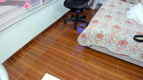 Molly  online show from February 8, 2025, 11:33 am