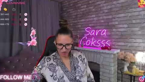 hi im Molly heregreat boobs big heart  warm pussy  online show from September 18, 2025, 1:18 am