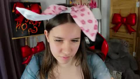 mollysmiawko online show from February 28, 2026, 3:24 pm