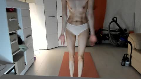 Snapshot of mollystory chatting on February 15, 2025, 4:25 am AngelMomm online show from February 15, 2025, 4:25 am