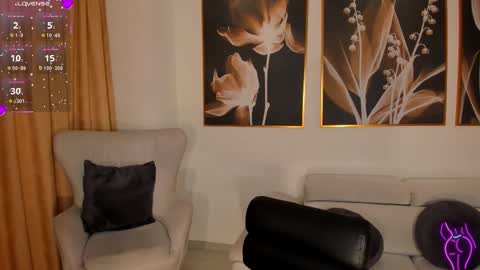 Molly Sunders online show from October 14, 2025, 8:53 pm