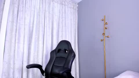 Molly online show from February 20, 2025, 3:30 pm