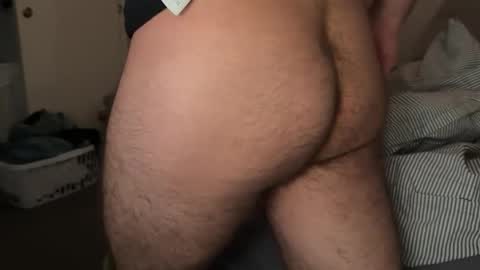 molten_escargot online show from December 27, 2024, 4:47 am