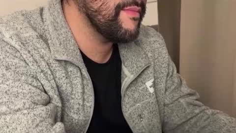 molten_escargot online show from November 23, 2025, 4:01 am