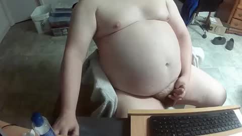 Snapshot of momo_jakes chatting on December 17, 2025, 5:35 am Jacob S. online show from December 17, 2025, 5:35 am