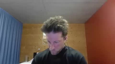 moms_little_monster online show from February 8, 2026, 3:15 pm