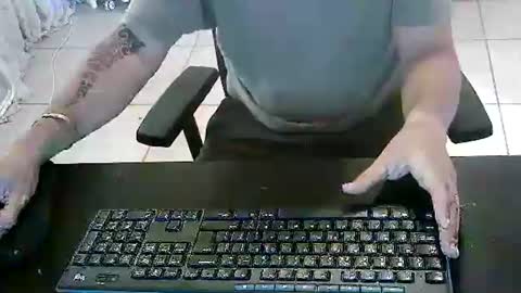 mon_za online show from March 3, 2025, 8:27 am