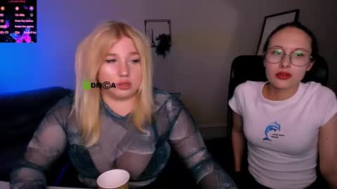 Mona  online show from September 9, 2025, 7:35 pm