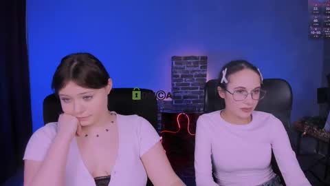 Mona  online show from January 6, 2026, 8:45 pm