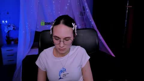 Snapshot of mona_cloud chatting on May 7, 2026, 7:30 pm Mona online show from May 7, 2026, 7:30 pm