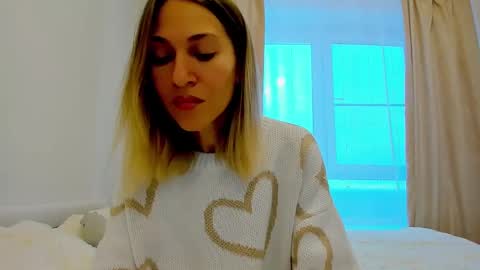 Mona online show from December 11, 2024, 8:15 am