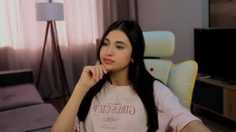 Snapshot of monarchbaby chatting on June 14, 2026, 4:47 am Lana online show from June 14, 2026, 4:47 am