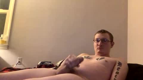 Snapshot of moneybaggho710 chatting on November 18, 2025, 6:51 am Steven Rhyne online show from November 18, 2025, 6:51 am