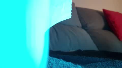 MonicaLuigi online show from December 6, 2024, 7:10 am