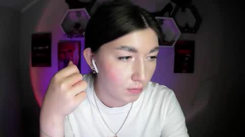 Snapshot of monica_sweets chatting on September 19, 2025, 1:45 pm sweet girl and shine body online show from September 19, 2025, 1:45 pm