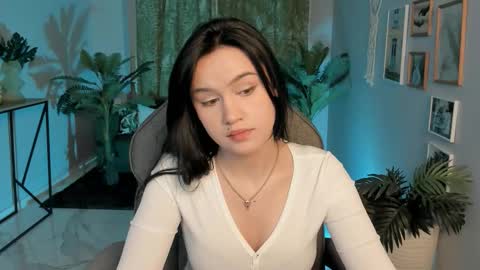 monica online show from February 12, 2026, 2:28 am