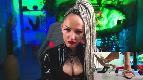 Monika online show from March 2, 2025, 11:39 am