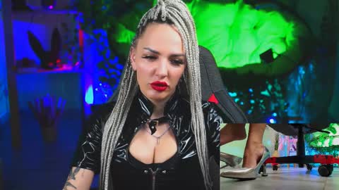 Monika online show from March 3, 2025, 12:27 pm