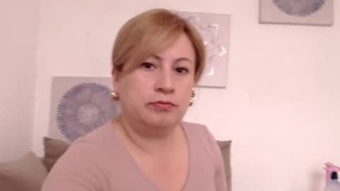 Mony online show from October 22, 2025, 12:49 pm