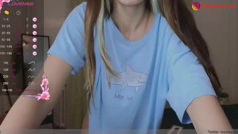 Snapshot of monikavenom chatting on March 4, 2025, 4:20 pm Monika online show from March 4, 2025, 4:20 pm