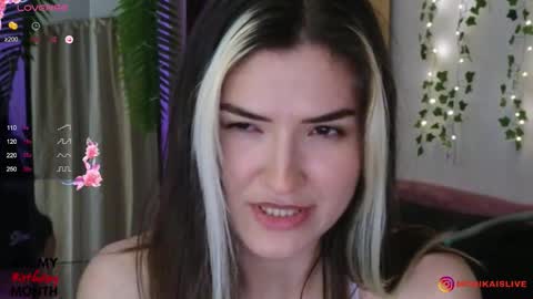 Snapshot of monikavenom chatting on September 13, 2025, 12:32 am Monika online show from September 13, 2025, 12:32 am