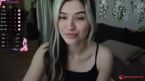 Snapshot of monikavenom chatting on September 28, 2025, 1:11 am Monika online show from September 28, 2025, 1:11 am