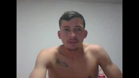 Snapshot of monito_hot17 chatting on December 5, 2025, 4:58 pm monito_hot17 online show from December 5, 2025, 4:58 pm