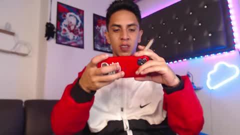 Snapshot of monkey_uchiha77 chatting on March 7, 2025, 12:23 pm simon dice online show from March 7, 2025, 12:23 pm