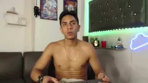 Snapshot of monkey_uchiha77 chatting on March 12, 2025, 12:47 pm simon dice online show from March 12, 2025, 12:47 pm